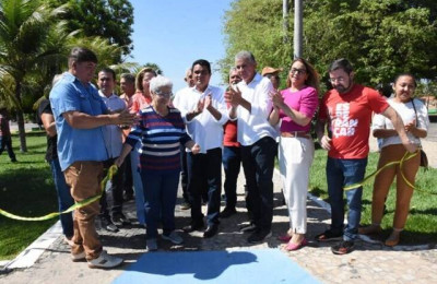 Governadora  Regina Sousa entrega obras de mobilidade urbana e de lazer em Coivaras
